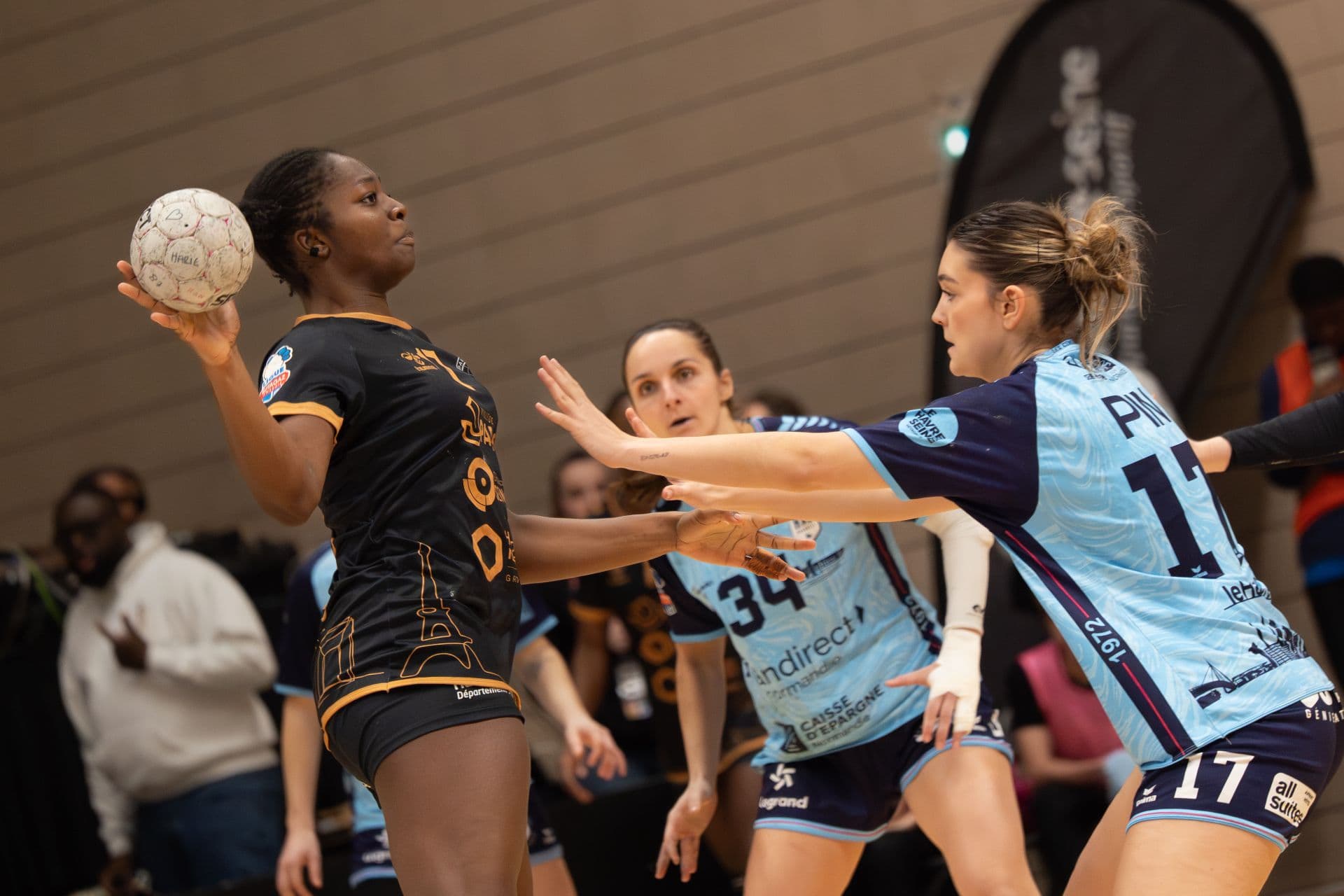 Paris 92 vs Plan de Cuques – D1 Féminine