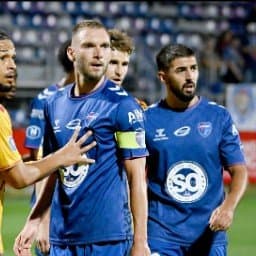 F BOURG EN BRESSE P01 - US CONCARNEAU