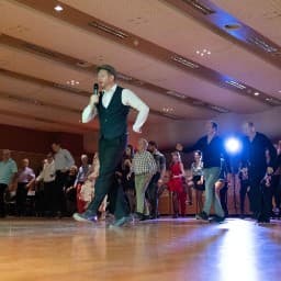 LSC danses : petit bal du vendredi soir